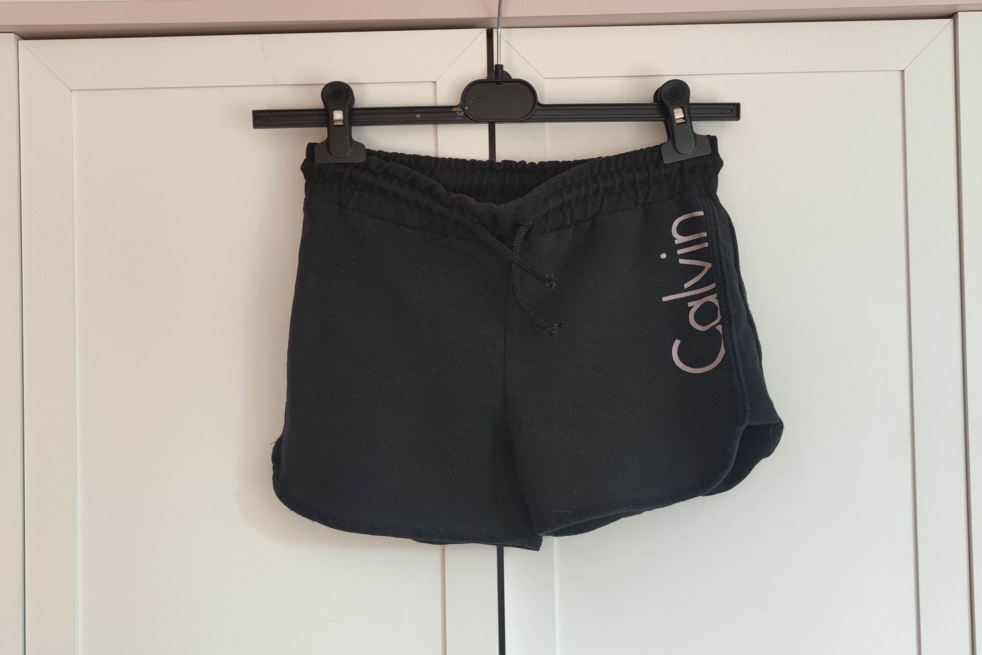 Spodenki dresowe szorty damskie czarne Calvin Klein r. M/L