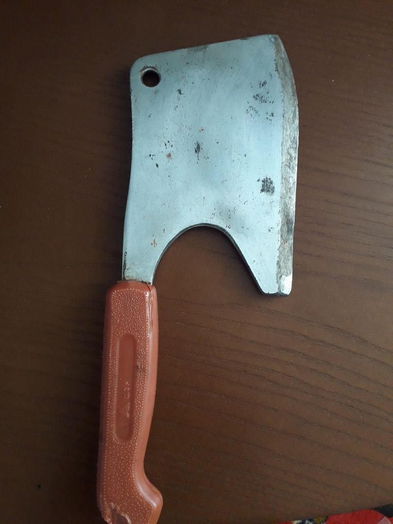Продам разделочный топорик