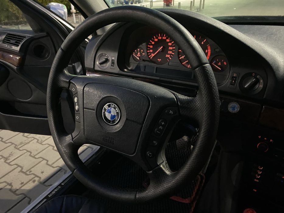 Продам BMW 525D e39