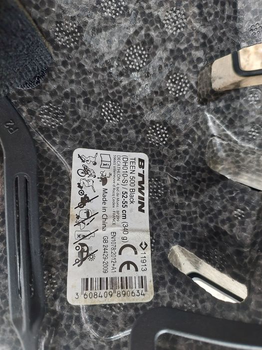 Kit proteção criança Btwin/Oxelo - capacete, joelheiras e cotoveleiras