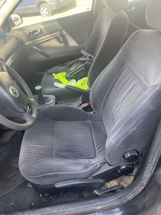 V W Passat 1.9 TDI 110 CV Ano 1999