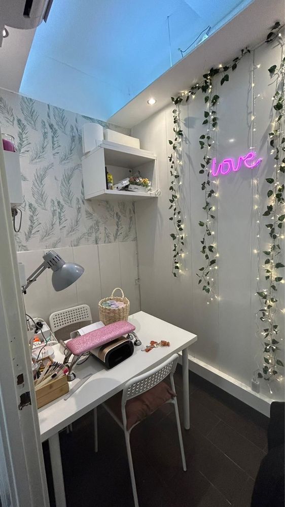 Gabinetes de estética e manicure de 100€ até 200€ arrendar aluguer