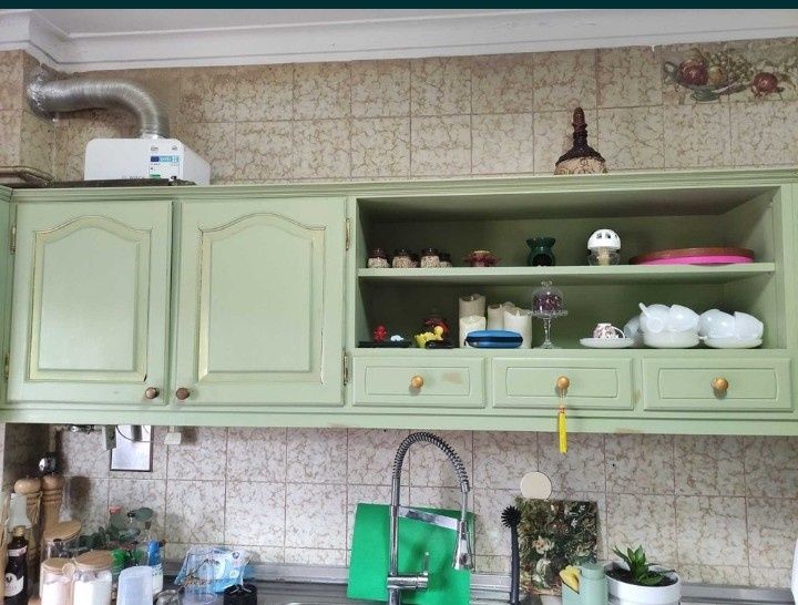 Vendo móveis de cozinha em perfeitas condições .