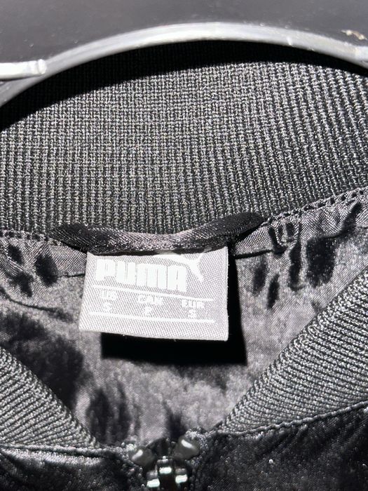 Оригинальная куртка PUMA — размер L (EU 42), отличное состояние