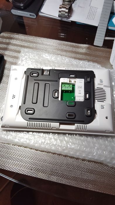 Profesjonalny wideodomofon WIFI apka