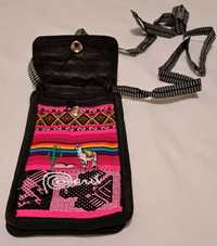 Etui na telefon/ mała torebka z tradycyjnej peruwiańskiej tkaniny