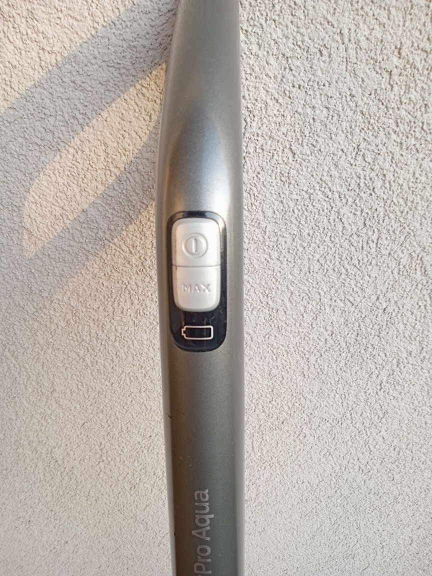 Odkurzacz Philips PowerPro Aqua 2w1