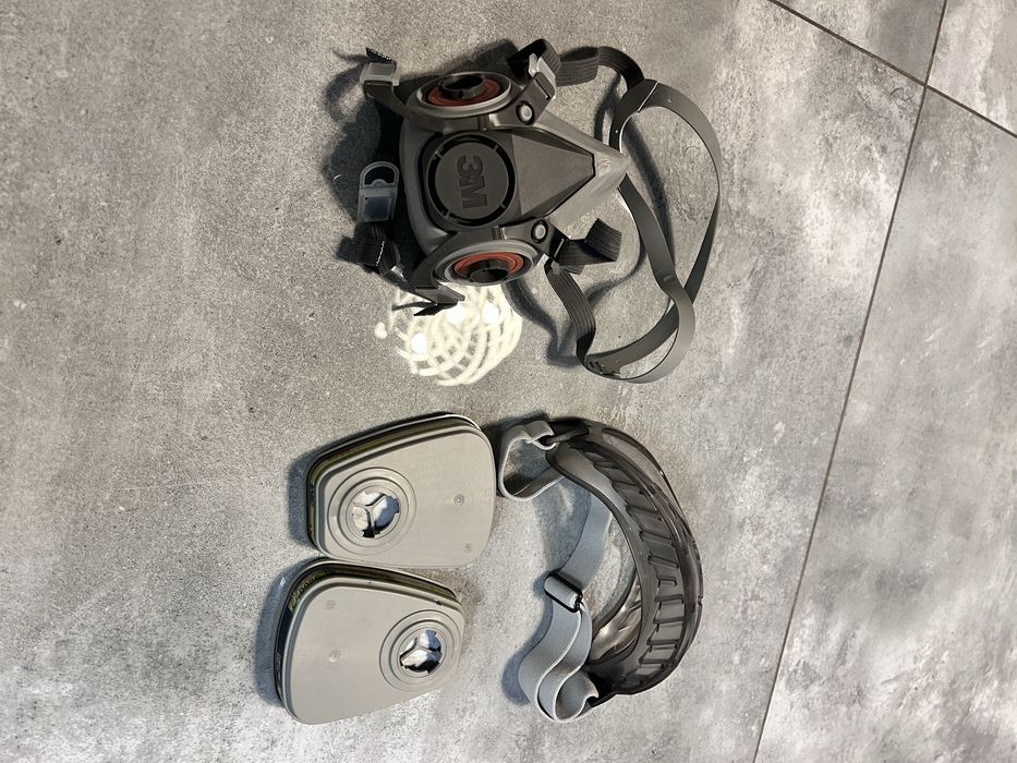 Sprzedam maske 3M z pochłaniaczami 6959 z goglami