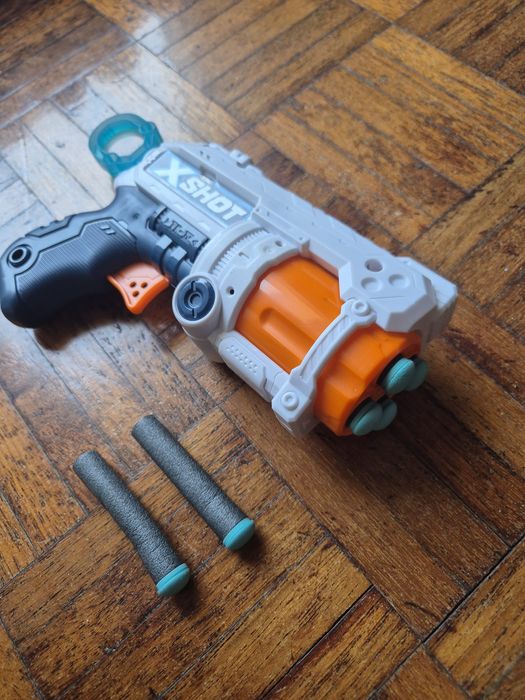Pistola de brincar Xshot