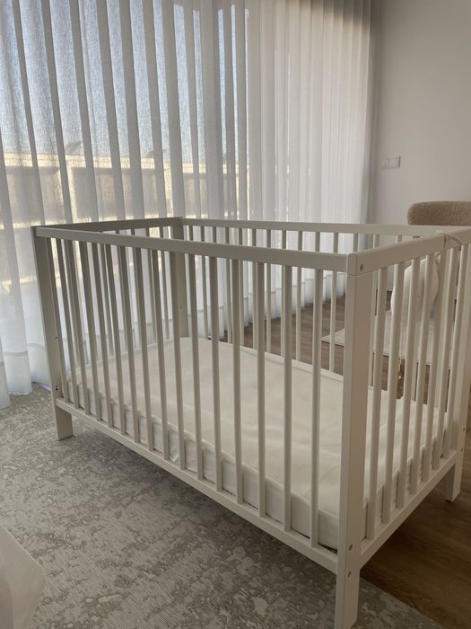 Cama bébé cor  Excelente Estado