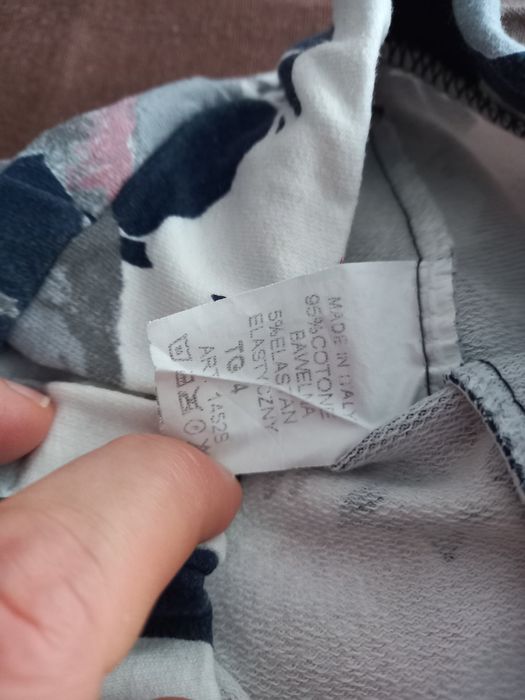 Dres, komplet dziewczęcy, motyw kwiatowy, rozmiar 104