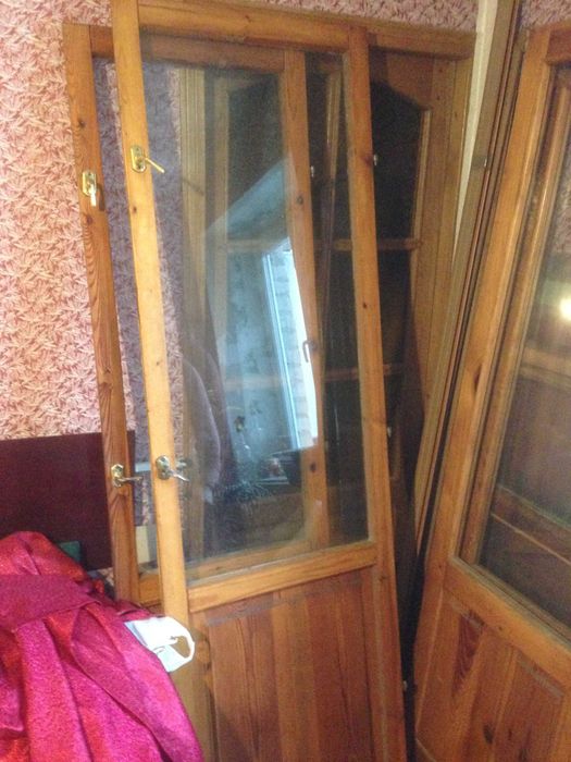 Отдам деревянные Балконные двери только самовывоз