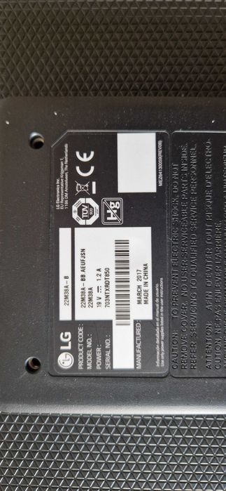 Monitor LG 22M38A (22'' - Full HD - LED TN)