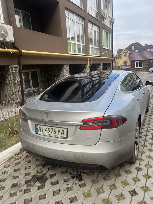Продам свою TESLA S