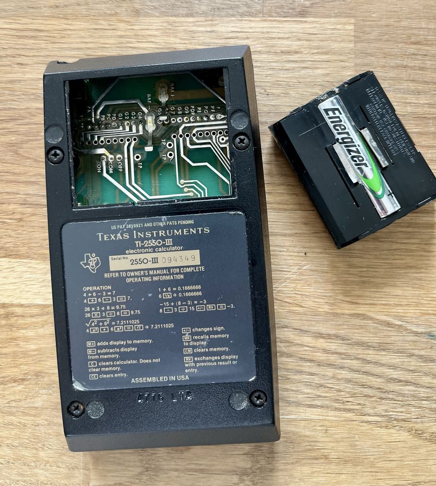 Stary kalkulator Texas Instruments TI-2550 II