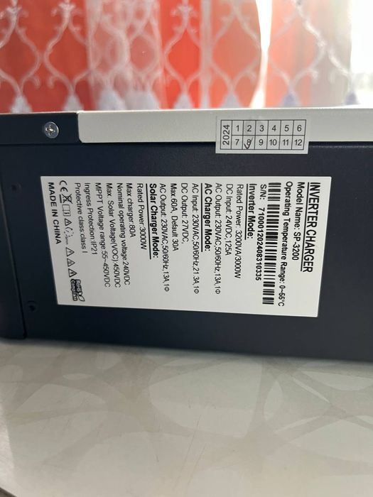 Гібридний інвертор 3200VA/3000W 24V