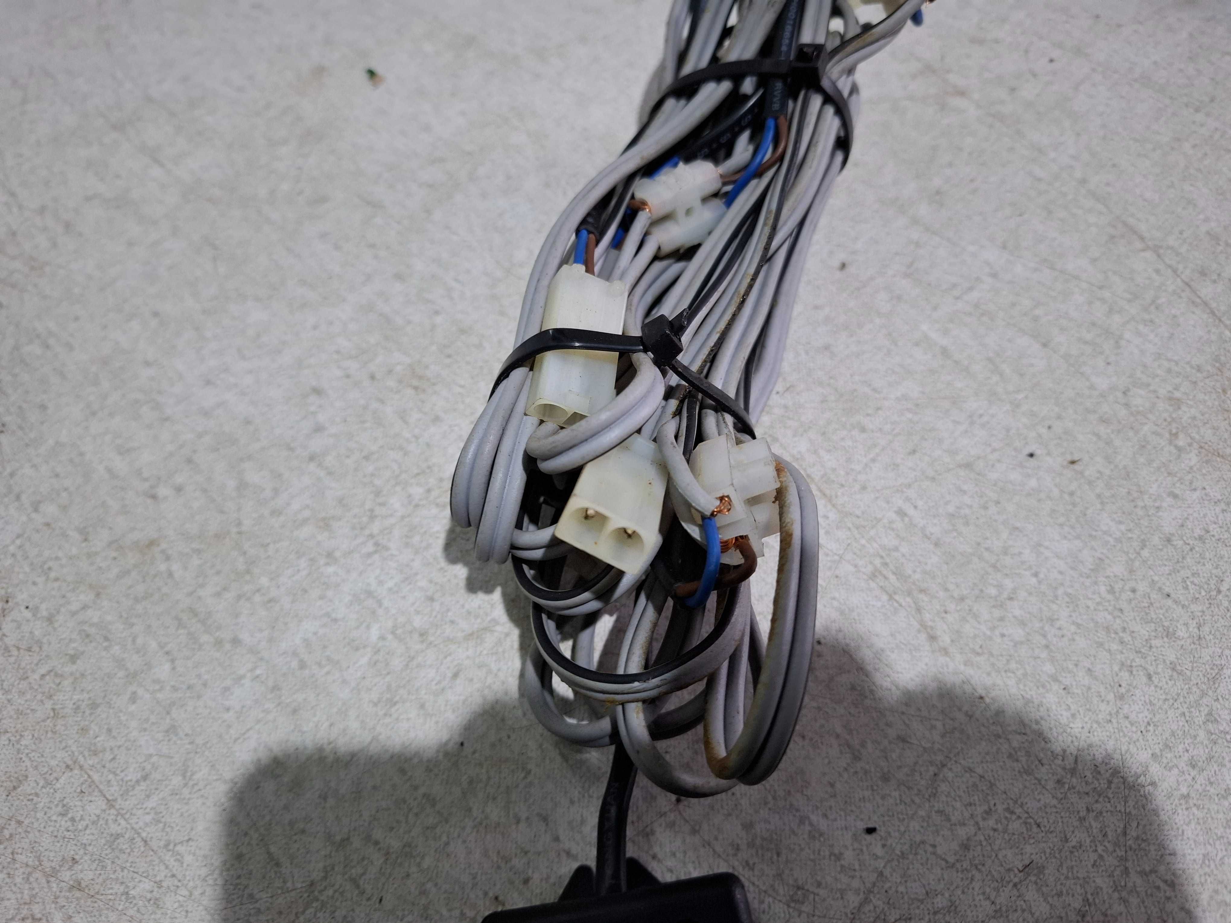 Elektroniczny transformator do niskonapięciowych lamp halogenowych