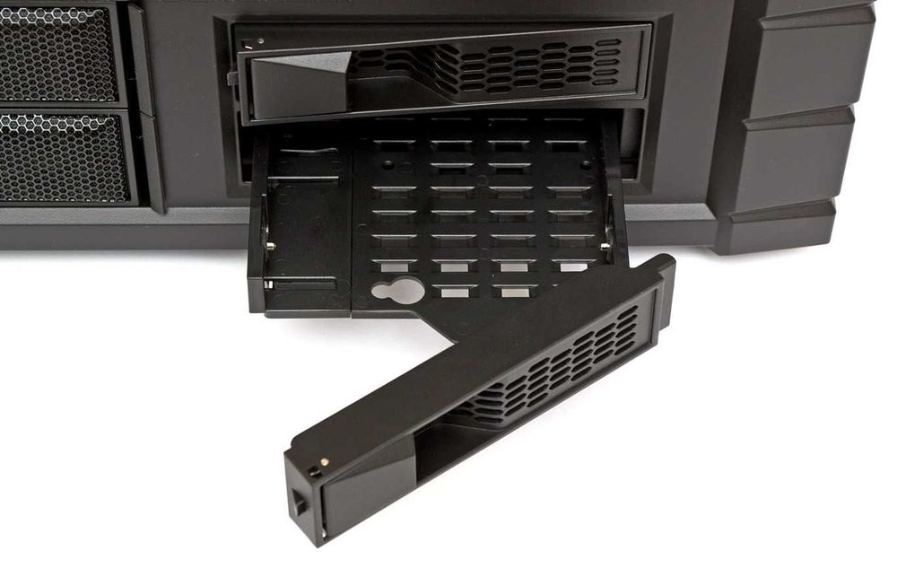 Рідкісний Корпус для настільного комп'ютера CoolerMaster HAF XB EVO