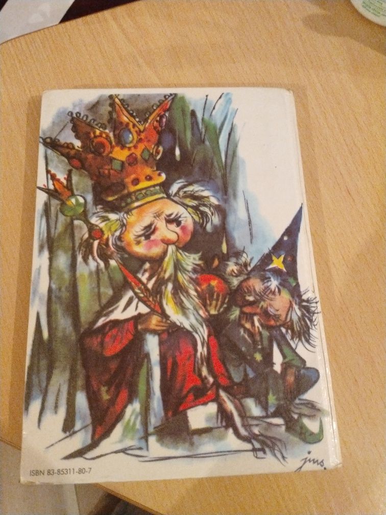 O krasnoludkach i sierotce Marysi. M. Konopnicka. ilustracje Szancera!