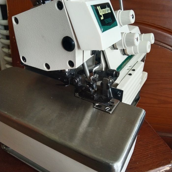 Оверлок производственний