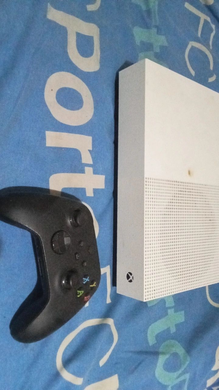 X box 1tb como nova