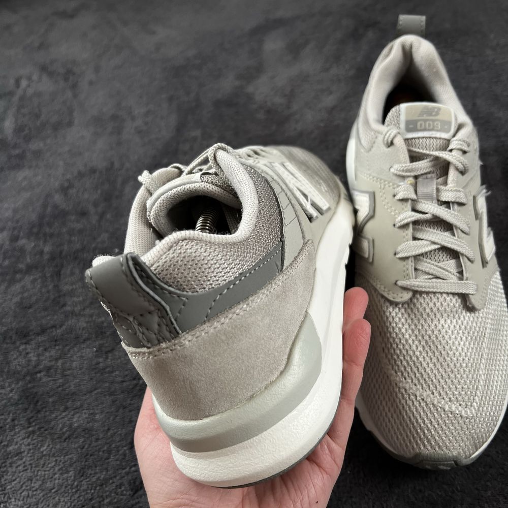 Жіночі кросівки New Balance 009. P. 40. Ідеал!!!