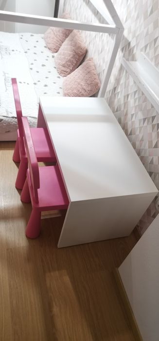 ##biurko/siedzisko Smastad, krzesełka Mamut Ikea##