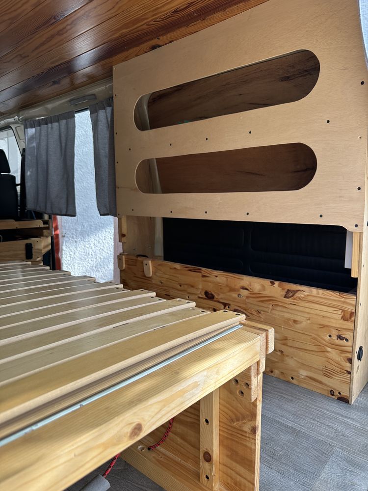 Mitsubishi L300 Campervan -compacta, autossuficiente e pronta a viajar