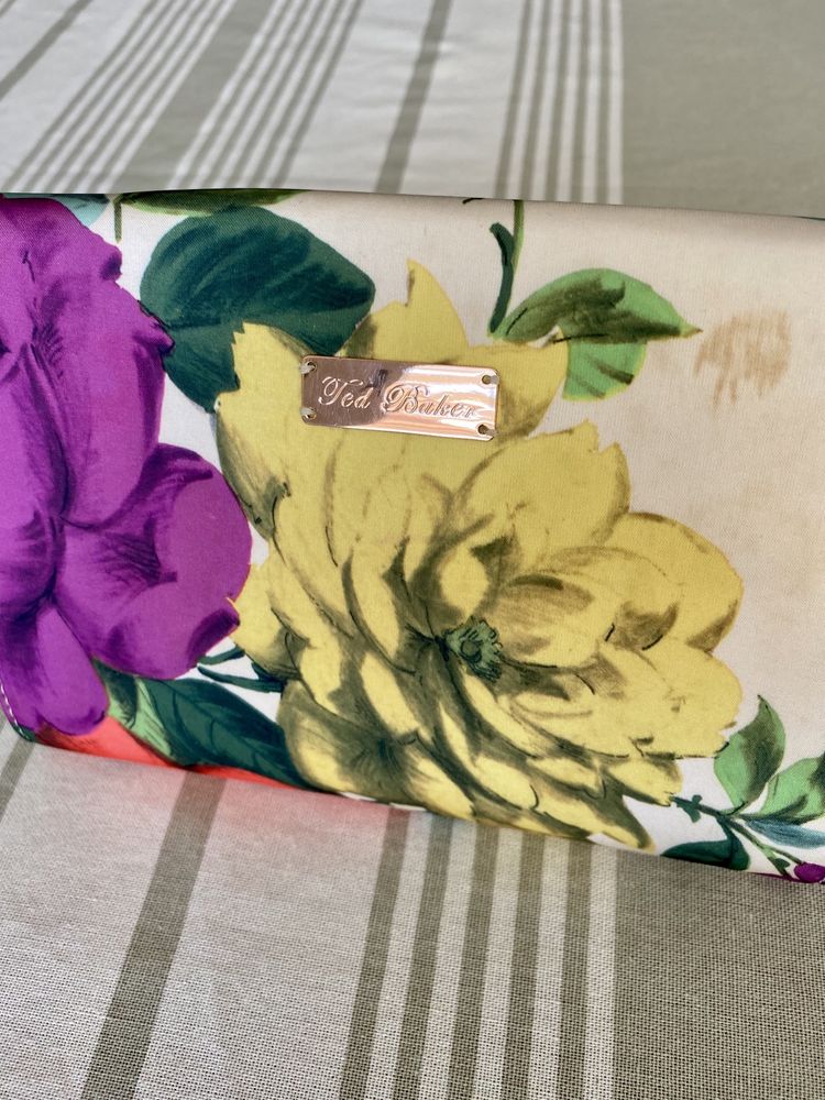 Clutch / Pochete multi cores, marca TED BAKER