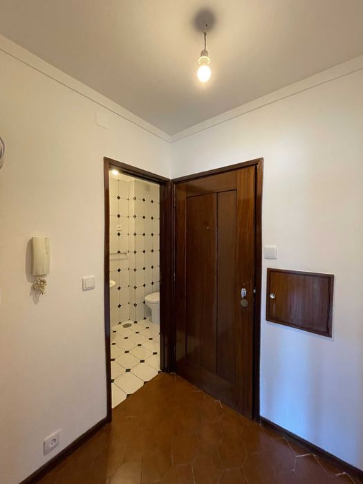 Arrendo apartamento T1 a estudantes