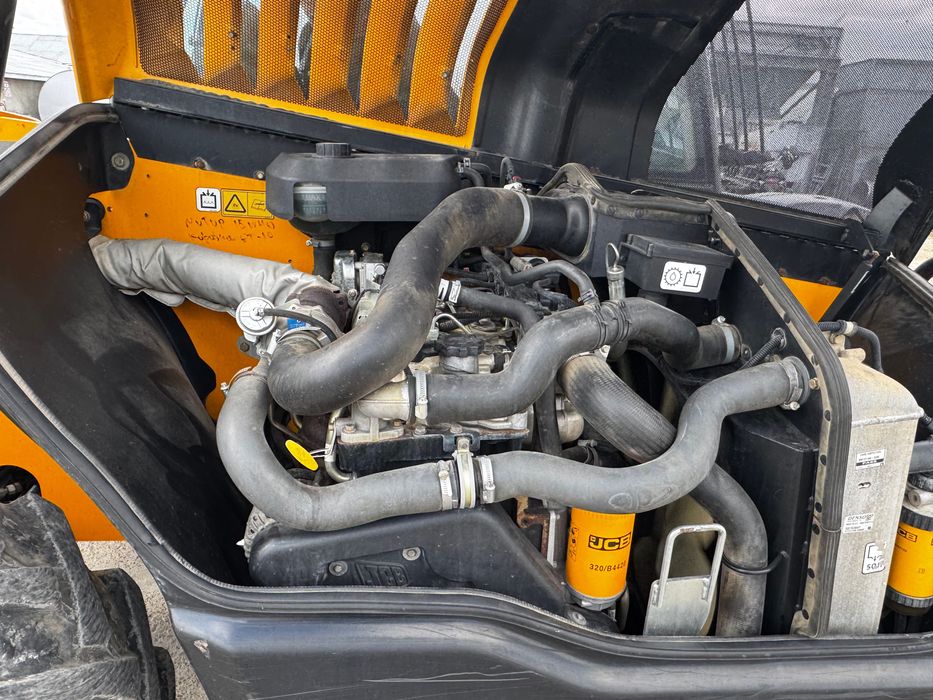Телескопічний навантажувач JCB 533-105 2013
