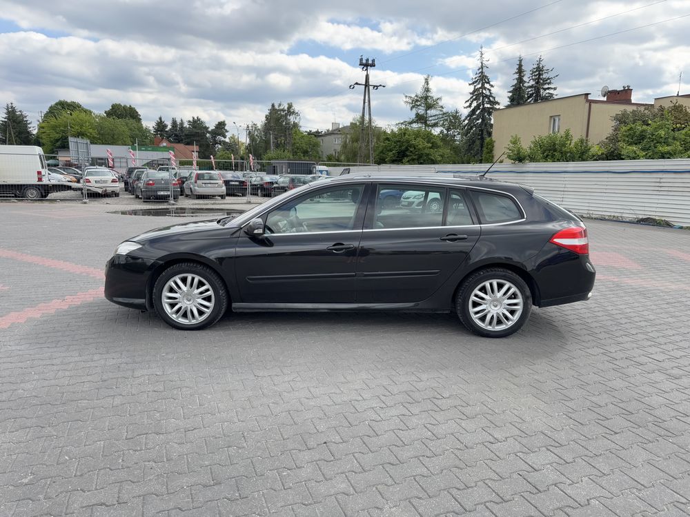 Autokomis TopCar! Renault Laguna ІІІ Initiale Paris 2.0 Diesel/Automat