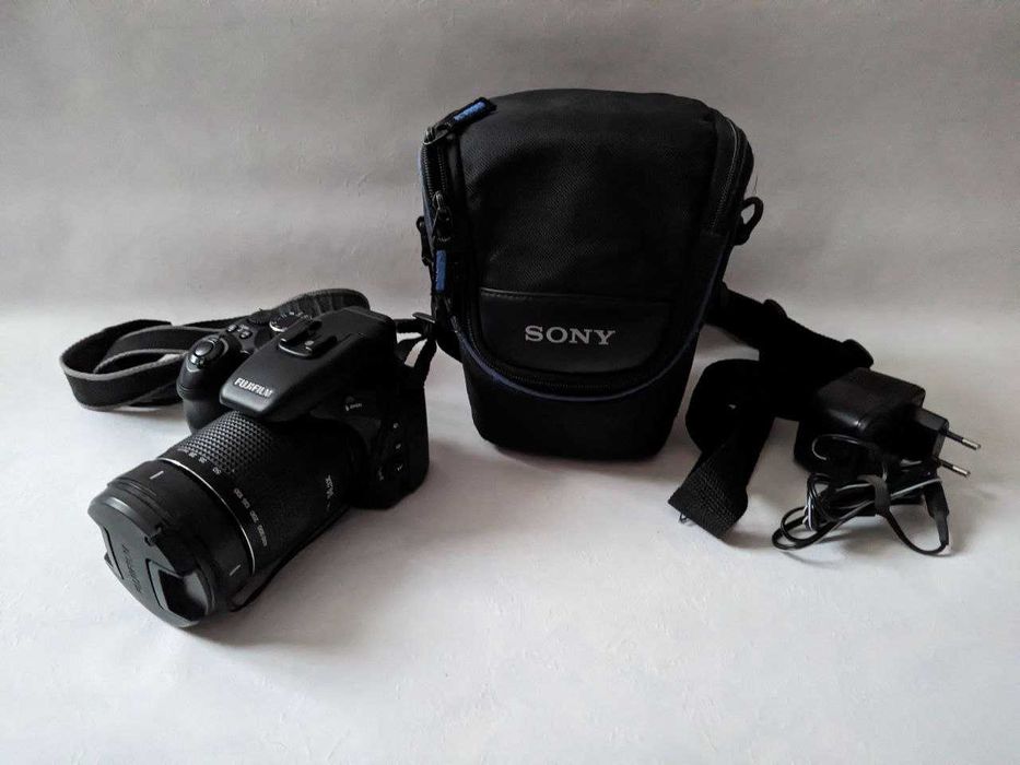 Цифровой фотоаппарат Fujifilm FinePix S100FS