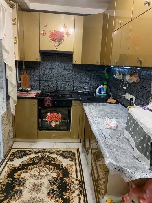 Продам простору 3- кімнатну квартиру