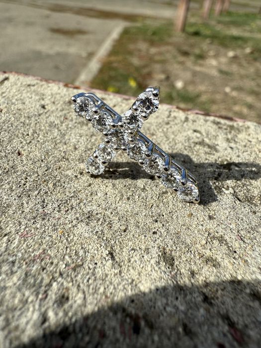 Хрестик з діамантами 1,86 карат