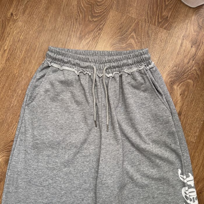 Широкі спортивні штани опіум bershka з принтом baggy opium sweatpants