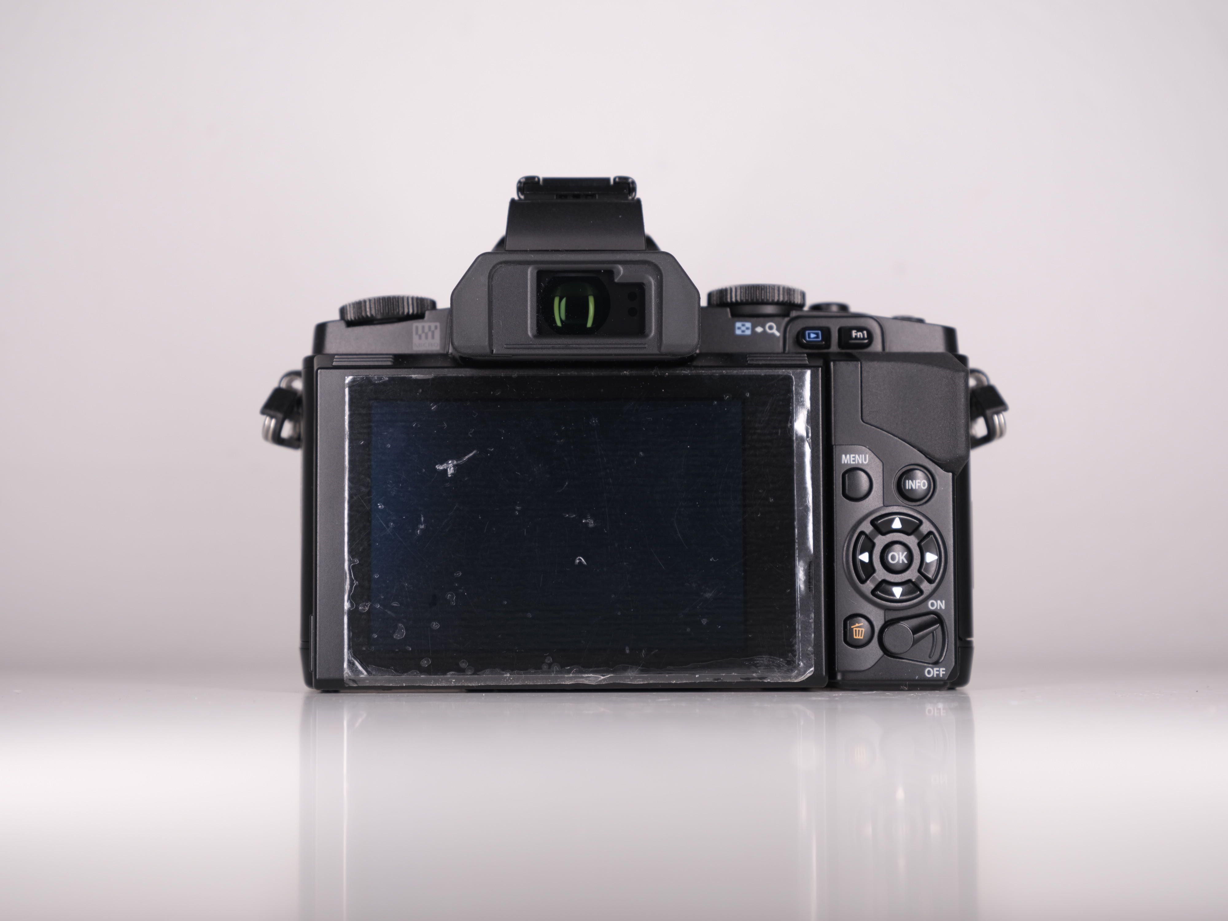 Olympus OM-D E-M5 Mark - новий / без передоплат