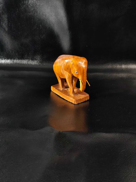 Słoń Z Drewna Teak