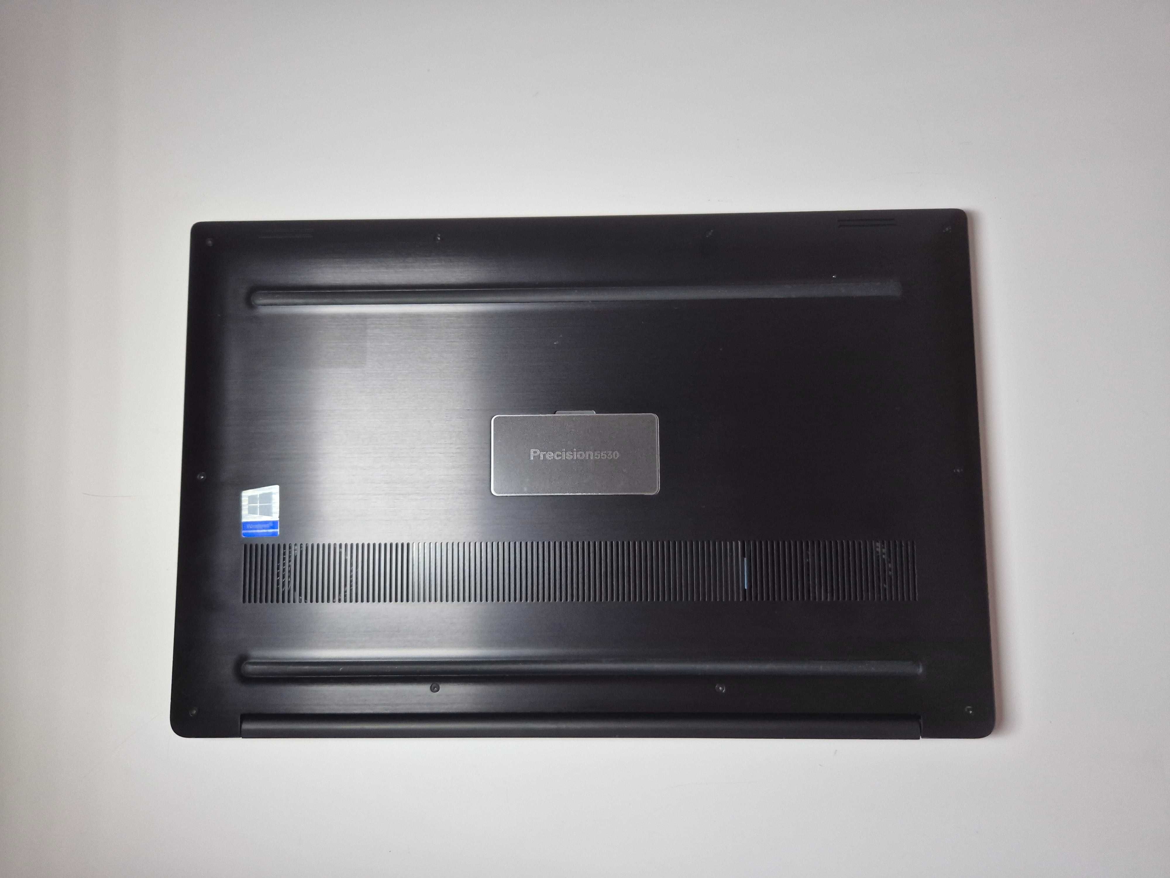Dell 5530 15,6 4k Intel i9-8950HK, ОЗУ 32 GB, SSD 512 Gb, Nvidia P2000