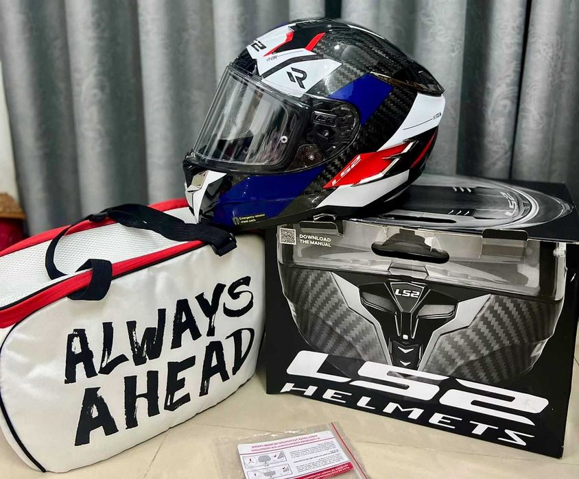 Capacete NOVO Carbono Total LS2 Challenger (50% Desconto) Tamanho XS