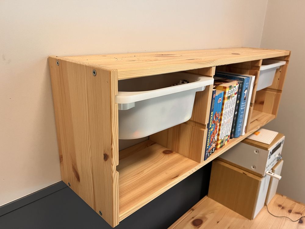 Regały trofast zestaw z pojemnikami ikea