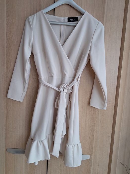 Ubrania damskie sukienka