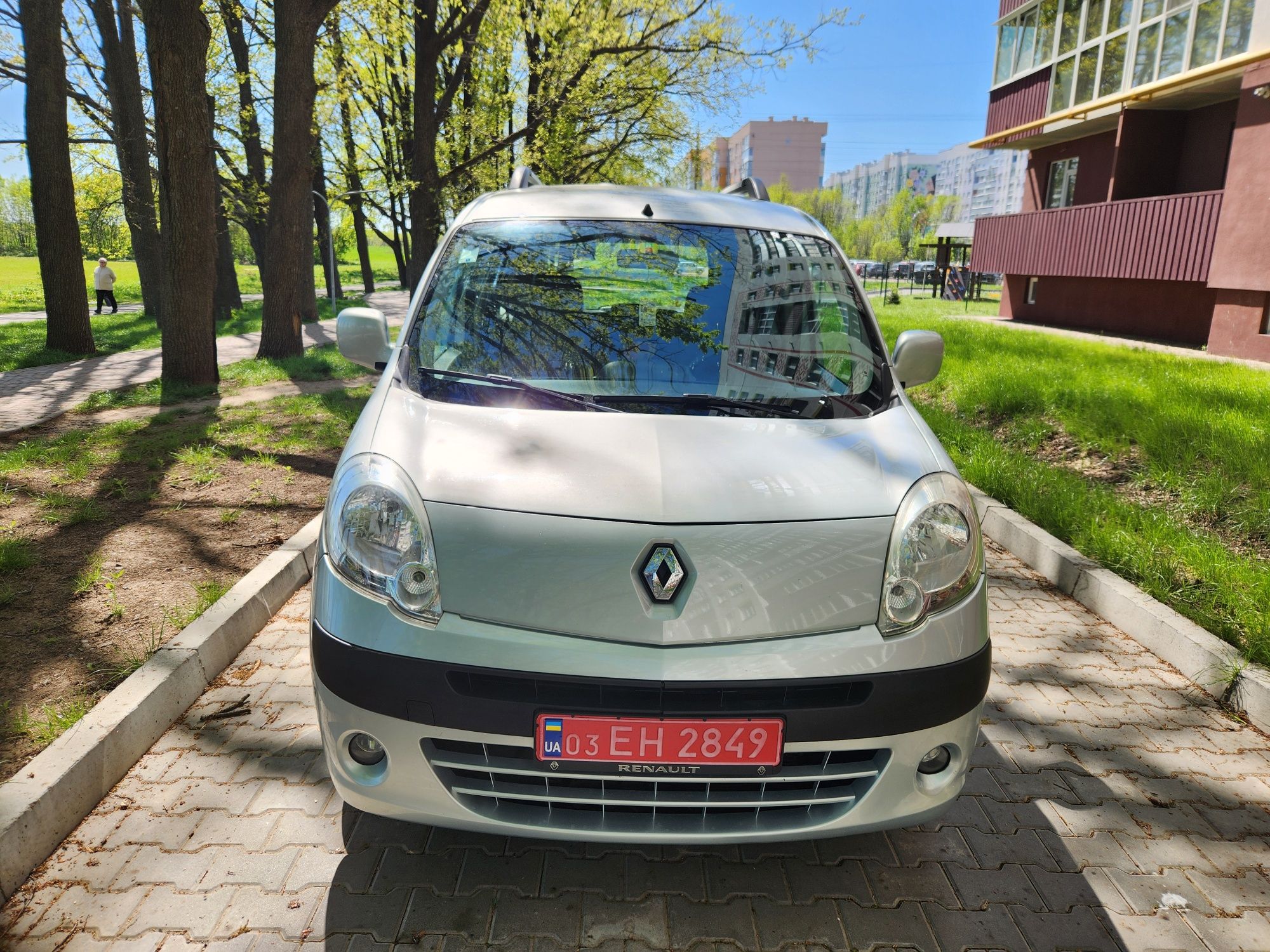 Рено кенго Renault Kangoo 1.6 бензин 109к.с. гарна комплектація