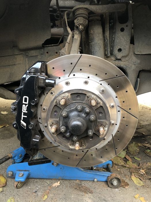 Продам комплект гальм брембо Toyota land cruiser (tlc) 100 , 200 ,300.