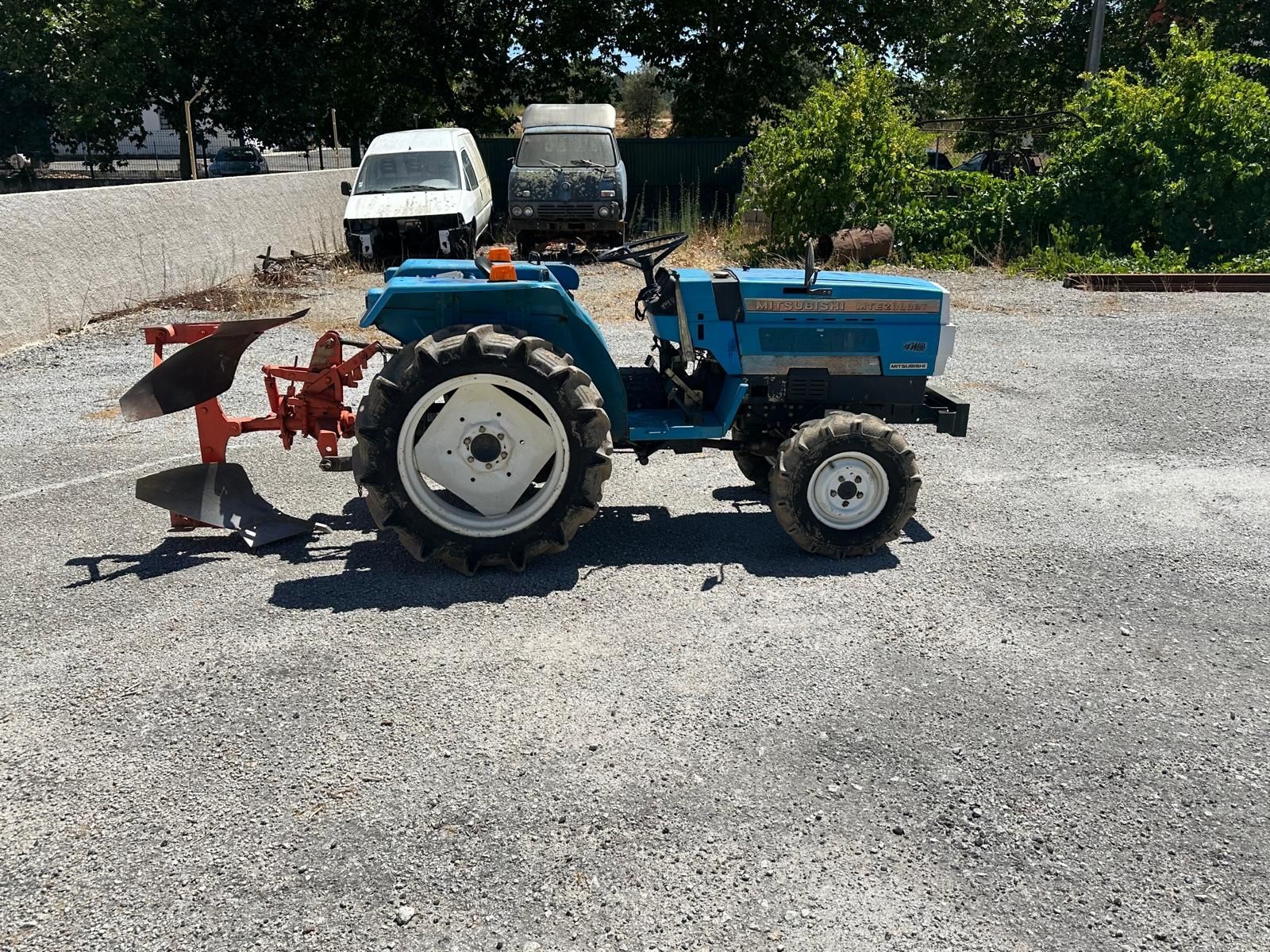 Mini Trator Agrícola
