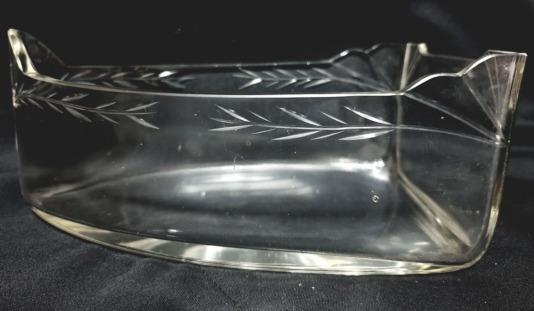 Conjunto de 2 antigas taças de centro de mesa em cristal lapidado