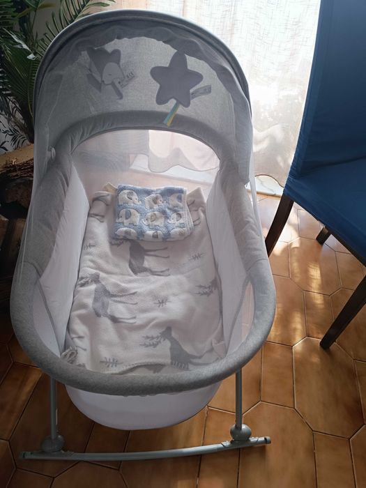 Berço móvel de bebê