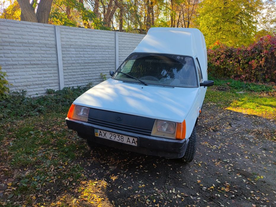 Машина заз 11055