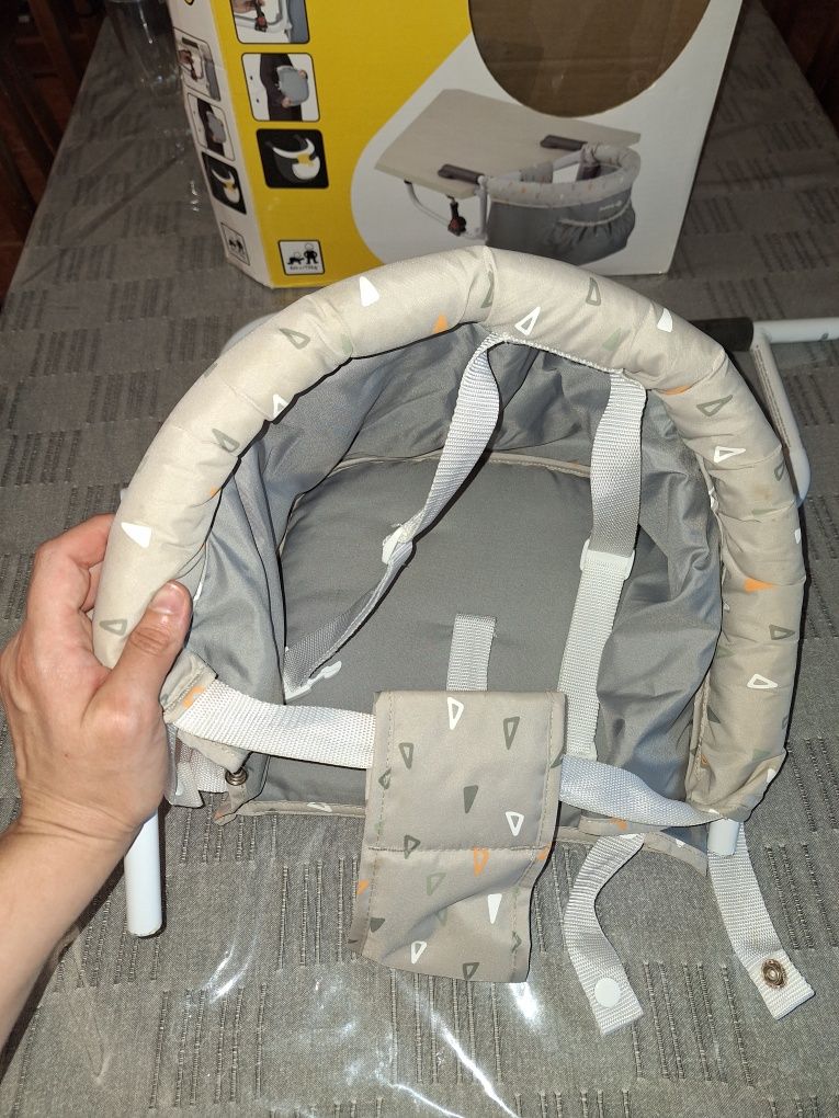 Cadeira de papa para mesa