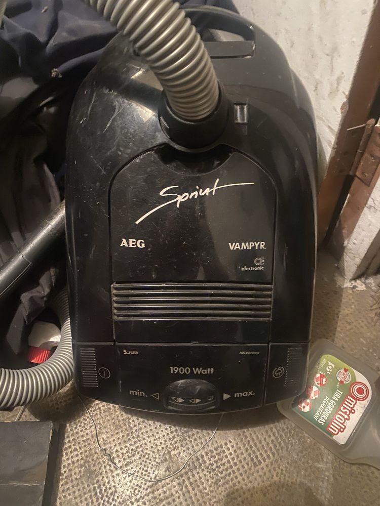 Vendo aspirador AEG Vampyr